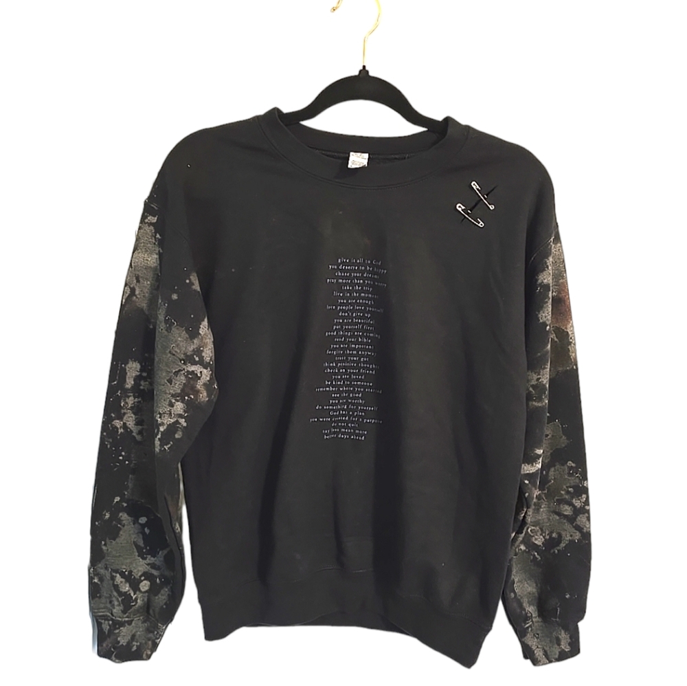 New Quoted Pullover sweatshirt size small